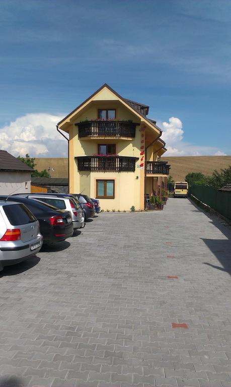 Ferienwohnung Privat Arcadia Podhájska Exterior foto